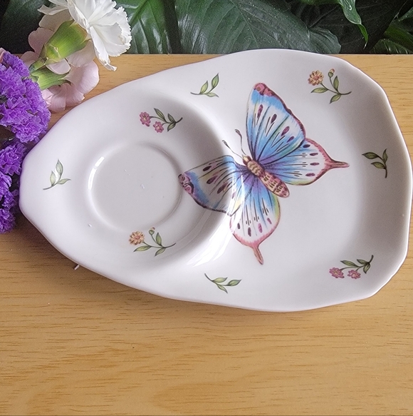 NANTUKET Floral Butterfly Teapot and Saucer Set - Picture 2 of 9